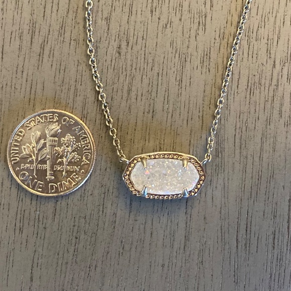 Kendra Scott Elisa pendant - Picture 4 of 6